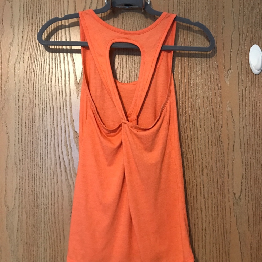 Workout Tank - Picture 3 of 6